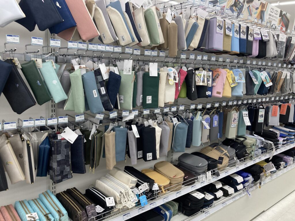 コーチャンフォーつくば店 文具コーナー