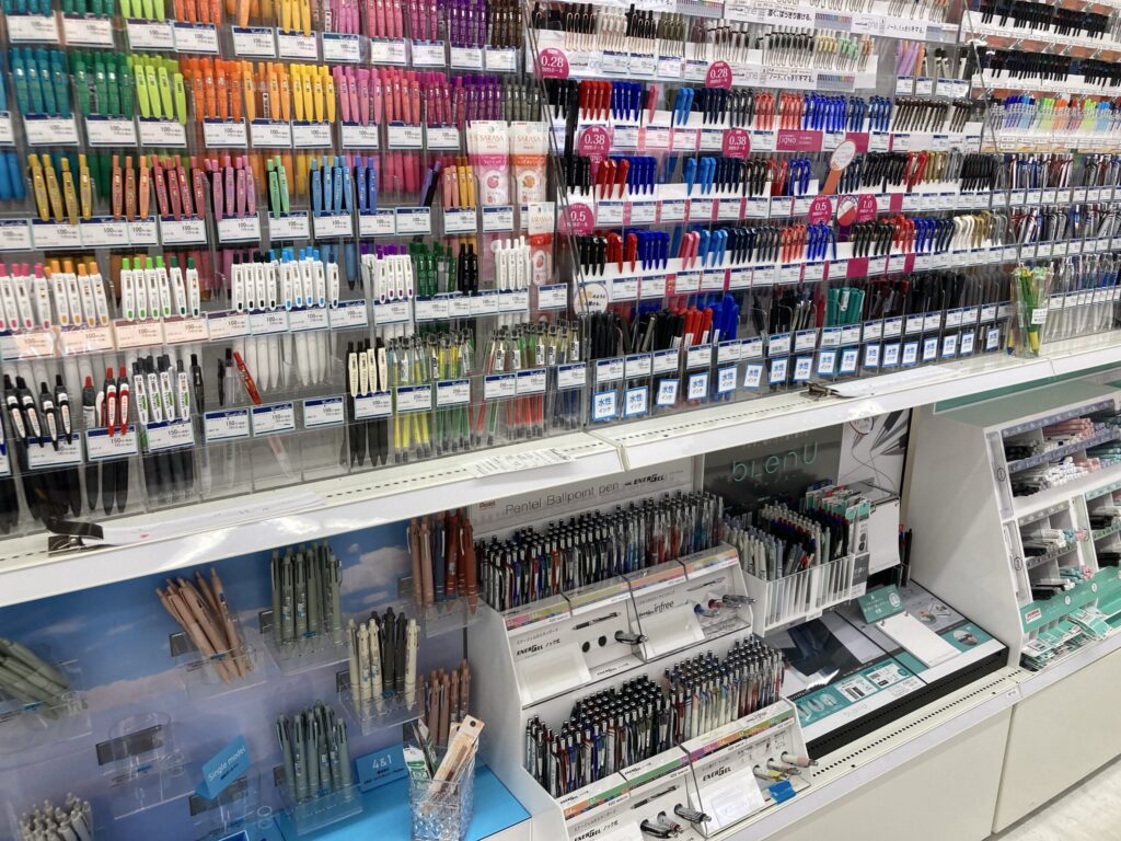 コーチャンフォーつくば店 文具コーナー